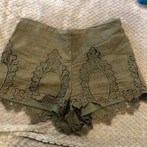 Army Green Knit Shorts - Mid Rise